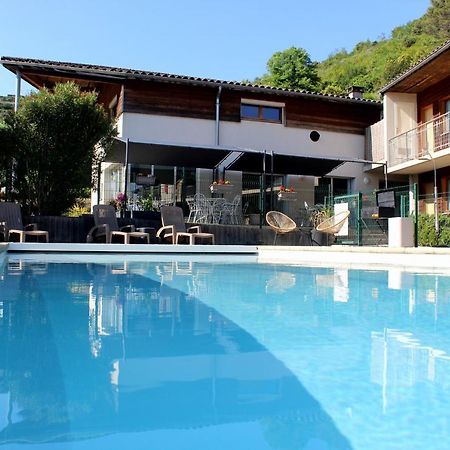 Hotel Le Vanseen Les Vans Zewnętrze zdjęcie