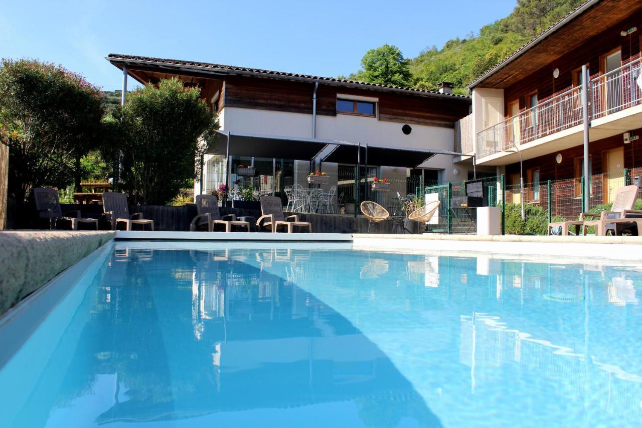 Hotel Le Vanseen Les Vans Zewnętrze zdjęcie