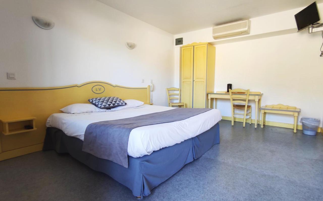 Hotel Le Vanseen Les Vans Zewnętrze zdjęcie